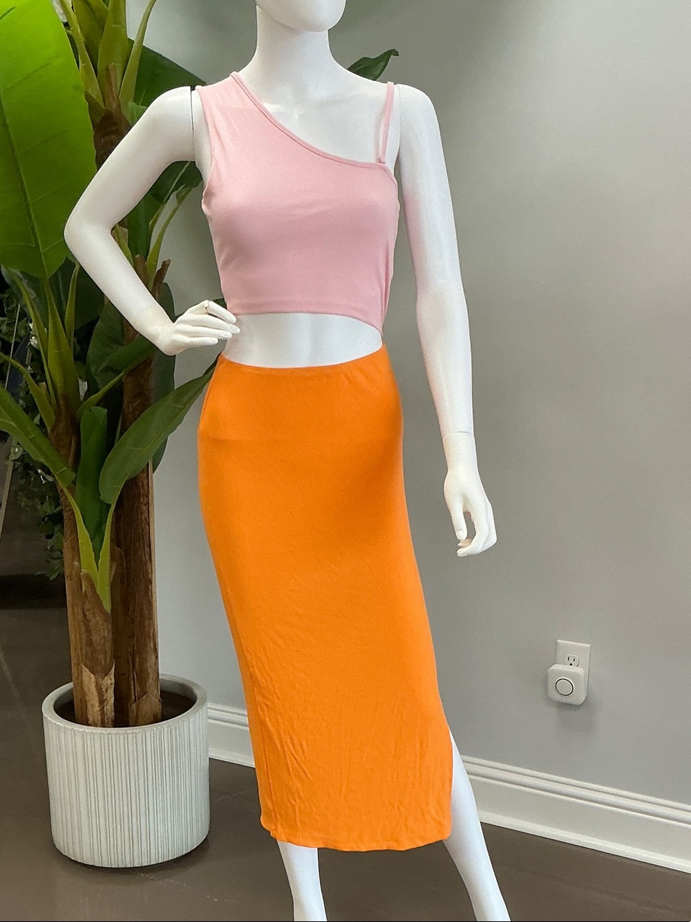 Women's Orange Midi Skirt - Sleek High-Waist Pencil Style
